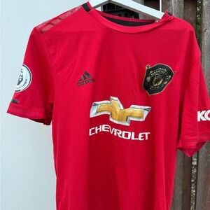 adidas Manchester United Aaron Wan-Bissaka's name and number 29 printing.